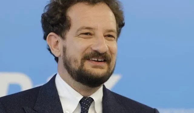 Bernard Nikaj njofton se nuk do të kandidojë për deputet