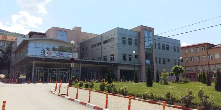 Tragjedia në Prizren, dëshmitari: E theva derën, fëmijës së vegjël po i ndihej zëri por …