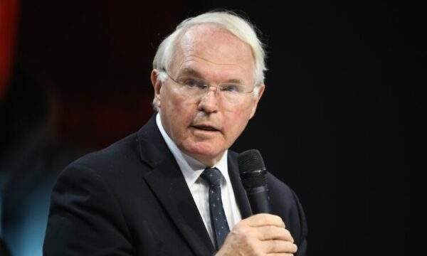 Hill: Kosova s’po bashkëpunon – dialogu me Serbinë në qorrsokak