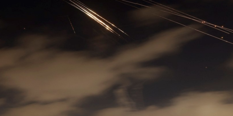 Izraeli godet Libanin me sulme ajrore, shkel marrëveshjen e armëpushimit