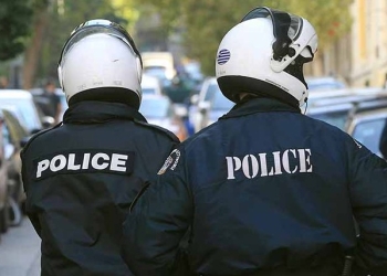 17-vjeçari dhunohet nga 4 persona në Greqi, shpallet në kërkim i riu shqiptar