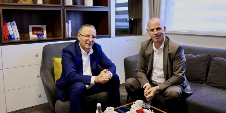 Zgjedhjet e reja, Hamza e pret Lladrovcin në selinë e PDK-së, flasin për mobilizim e maksimizim të votës në Drenas