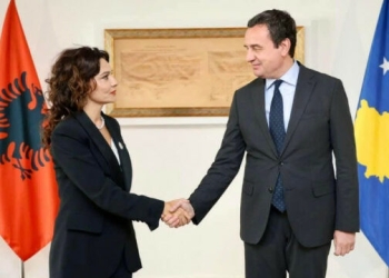 Spiropali uron Kurtin: Shqipëria dhe Kosova ecin së bashku në rrugën Europiane