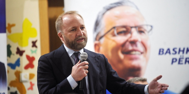 Abelard Tahiri: Nesër, bashkimi qytetar i jep Kosovës drejtim të ri