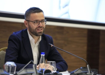 Gjykata do të lëshojë urdhërarrest për dy personat që e kërcënuan Xhemajl Rexhën