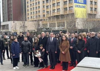 29 vjet nga rënia heroike – nderohen Zahir Pajaziti, Hakif Zejnullahu e Edmond Hoxha