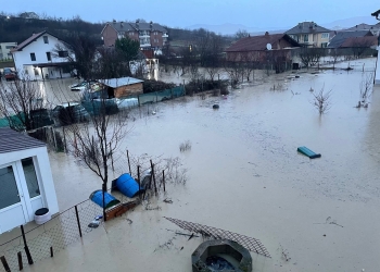 Reshjet e dendura dhe të vazhdueshme të shiut shkaktojnë vërshime në disa komuna të Kosovës