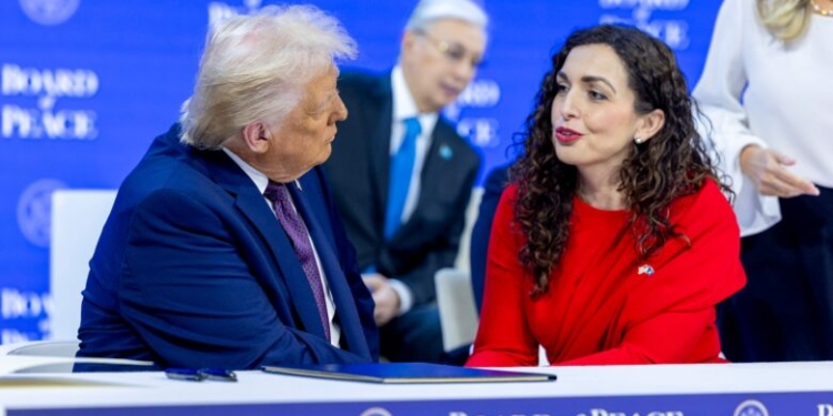 Osmani pasi nënshkroi Bordin e Paqes me Trumpin: Një nismë historike me qëllim vizionar