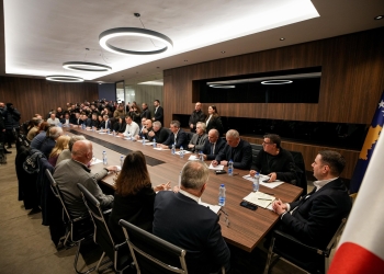 Abdixhiku pas takimit të kryesisë: Zgjodhëm dialogun, përçarja pa debat dhe pa demokraci është dëm