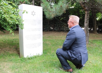 Holokausti, kujtesa që nuk lejon heshtjen dhe përgjegjësia që nuk skadon