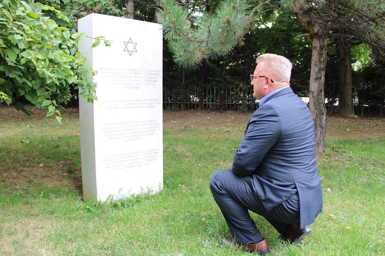 Holokausti, kujtesa që nuk lejon heshtjen dhe përgjegjësia që nuk skadon