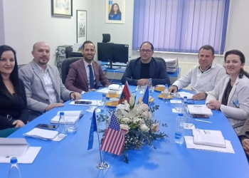 Spitali i Përgjithshëm dhe Drejtoria Komunale e Shëndetësisë diskutojnë avancimin e shërbimeve shëndetësore