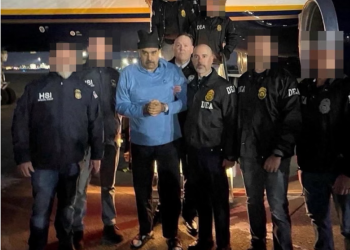 Maduro del para gjykatës, udhëtimi nga qelia në gjykatë nën masa të rrepta sigurie; vendos ‘i besuari’ i Bill Clinton