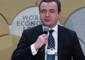 Kurti nga Davos: Një parti s’donte takim fare, njëra e donte postin e kryeparlamentarit me tre deputetë