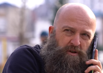 “Veç baba me u bind, tjerat kryhen krejt” – Video-përgjimi që nxjerr zbuluar konspiracionistin Sllamniku, i cili shprehej i bindur se shëronte autizmin me barna kafshësh