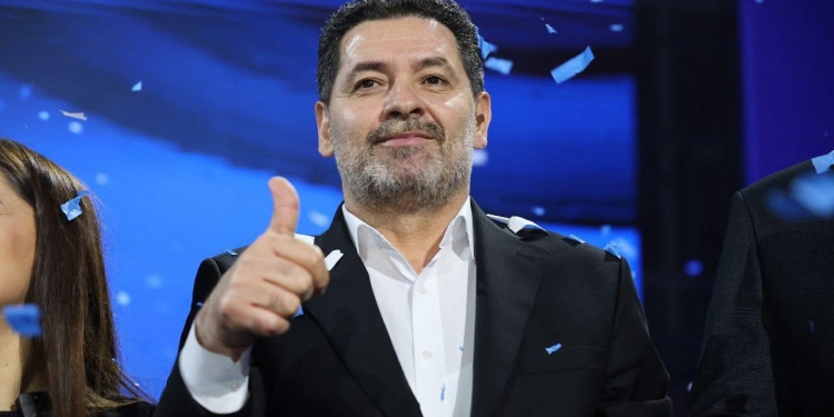 Fetah Paçarizi shtyhet “kokë më kokë” me këtë kandidat të PDK’së për heqje votash në Malishevë