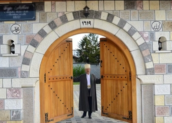 Gjykimi ndaj një imami kosovar në Zvicër: Shkaktoi dëme miliona franga, për çka po akuzohet?