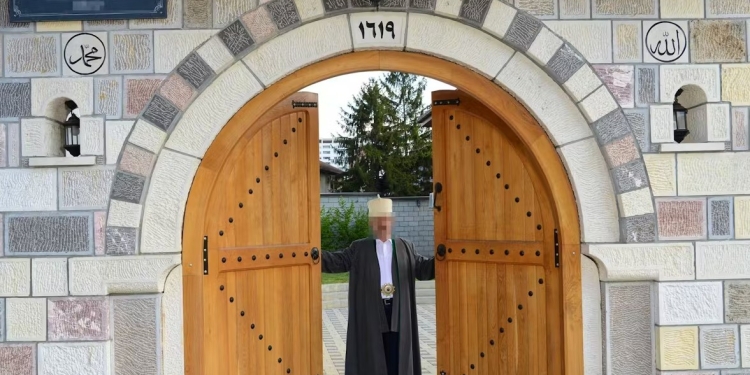 Gjykimi ndaj një imami kosovar në Zvicër: Shkaktoi dëme miliona franga, për çka po akuzohet?
