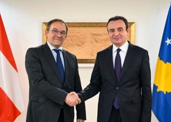 Kurti takon diplomati austriak, diskutojnë për formimin e qeverisë së re
