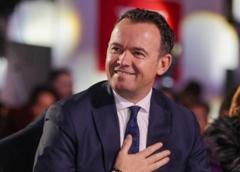 Faton Peci i rrënon lokalin vëllaut të ish shoferit të Kadri Veselit