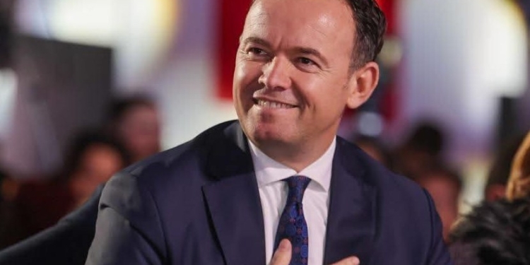Faton Peci i rrënon lokalin vëllaut të ish shoferit të Kadri Veselit