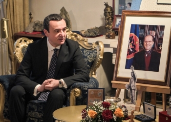 Nga kritikat e ashpra te homazhet, qëndrimet ndër vite të Albin Kurtit për Ibrahim Rugovën