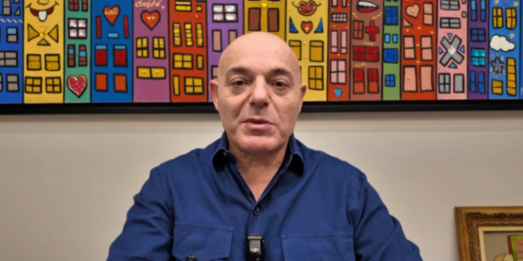 Blendi Fevziu tregon pse fitoi Albin Kurti: Për momentin politikani më i suksesshëm, i pasfiduar dot