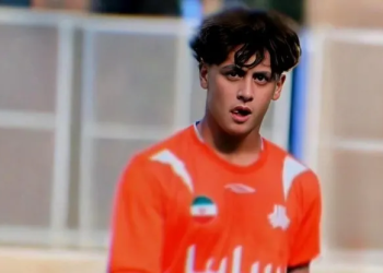 Talenti iranian i futbollit humb jetën në protestat masive, qëllohet nga autoritetet