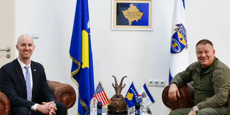 FBI-ja dërgon agjent special dhe analist intelegjence për të punuar me Policinë e Kosovës