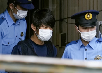 I akuzuari për vrasjen e ish-kryeministrit të Japonisë dënohet me burgim të përjetshëm