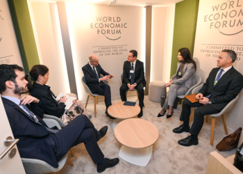 Kurti takon kryeministrin e Luksemburgut në Davos, i përmend synimin për anëtarësim në BE, KiE dhe NATO