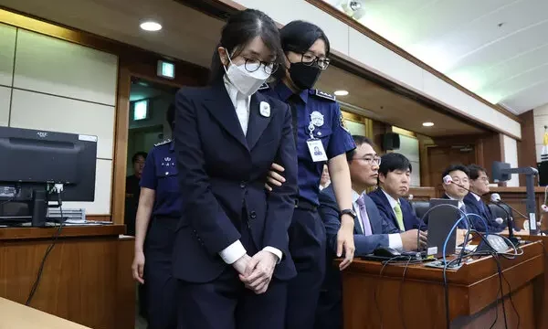 Ish-zonja e parë e Koresë së Jugut dënohet me 20 muaj burg për ryshfet