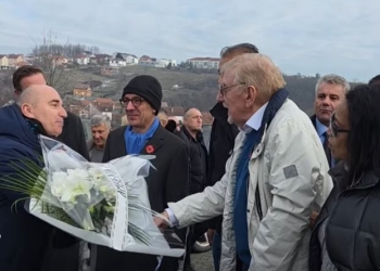 Zëri i Masakrës së Reçakut: William Walker nderon 45 shqiptarët e vrarë
