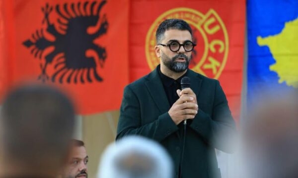 Behrami ngrit alarmin se si në gjimnazin “Xhevdet Doda” u aprovua kërkesa e Speciales për ligjërata
