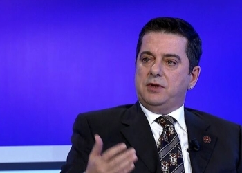 Haraqija i reagon Hykmete Bajramit: Çfarë rugovizmi është me kërku “me heqë koka” në rrjete sociale