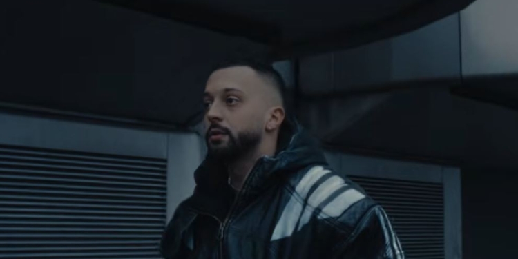 Gjesti thyen rekorde me këngën e tij të re “Memories”