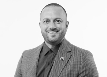 Ceremonia e varrimit të Hekuran Hoxhës mbahet sot në Gjakovë