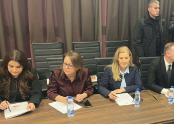 Bajrami kërkon dorëheqjen e parevokueshme të Abdixhikut: Të njëjtin qëndrim e mbaj