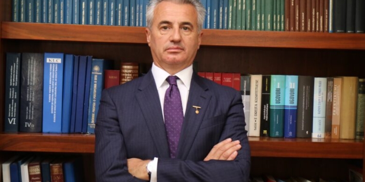 Arianit Koci: Po flitet për vjedhje të votave brenda partive përmes komisionerëve zgjedhorë