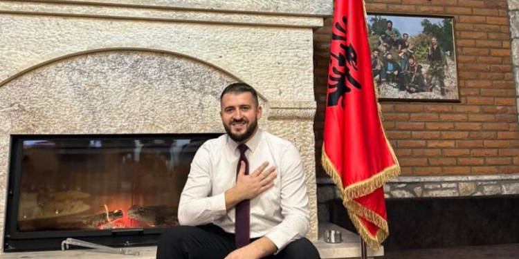 Lushtaku mesazh diasporës: Kthjelluni nga hipnoza politika, thirrni mendjes