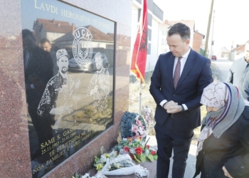 Përkujtohen dëshmorët e kombit Sami Gashi dhe Afrim Hajrizi