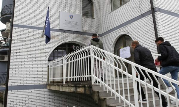 Seanca e Kuvendit të Zubin Potokut mbahet sot, në rend dite largimi nga Asociacioni i Komunave