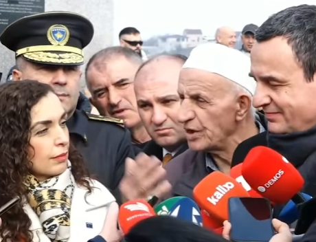 I moshuari sikletos Osmanin e Bashën, i kthehet Kurtit: “Këta e kam parë në 98-ën, i ka pasur flokët këso reni”