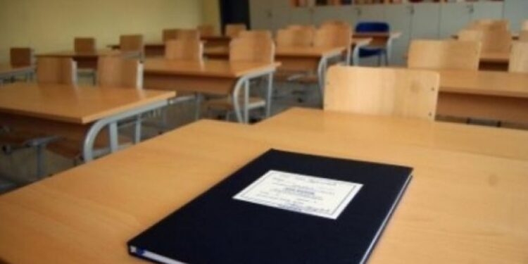 Reshjet e shiut, kjo komunë merr vendim për shtyrjen e fillimit të gjysmë vjetorit shkollor