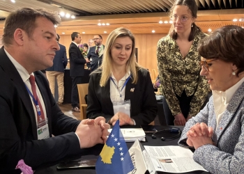 Armend Muja në Paris, takon homologën e tij francze