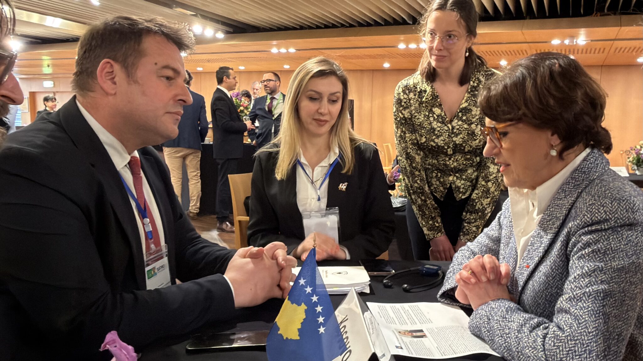Armend Muja në Paris, takon homologën e tij francze