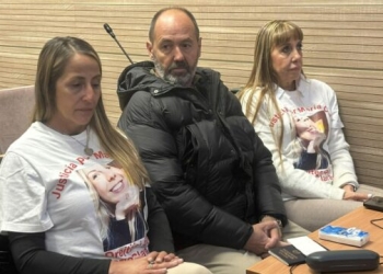 Fjala përfundimtare ndaj Endrit Nikës, familjarët e argjentinases vishen me bluza dedikuar asaj