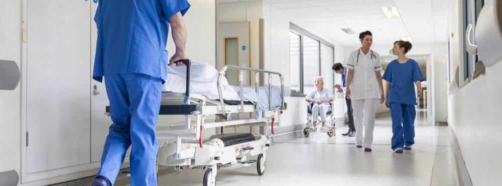 QKUK tarifon 3 euro për 24 orë qëndrim pranë pacientëve, paguajnë edhe pensionistët