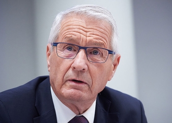 Nga akuzat e ashpra ndaj Kosovës te emailet me Epstein, zbulohet përfshirja e ish-sekretarit të KiE-së