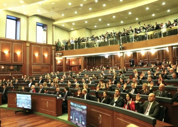 Partitë opozitare marrin udhëheqjen e disa komisioneve parlamentare